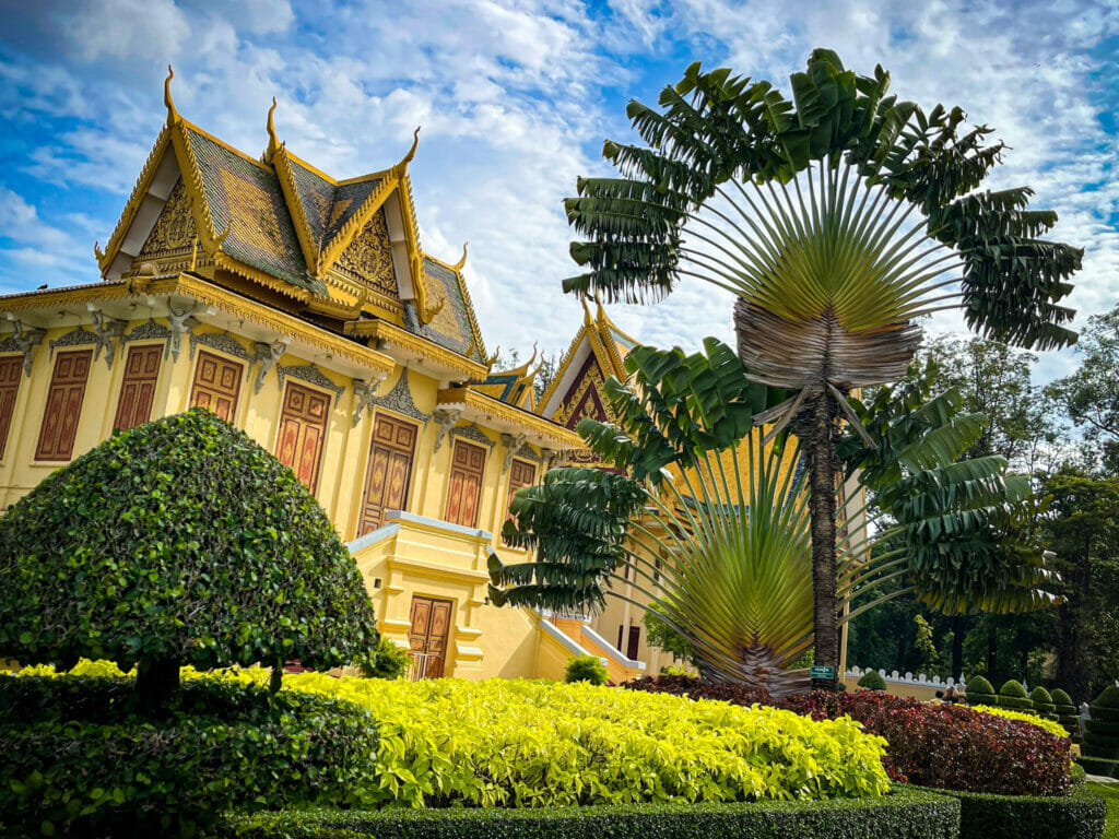 ព្រះបរមរាជវាំង រាជធានីភ្នំពេញ 3 image 1