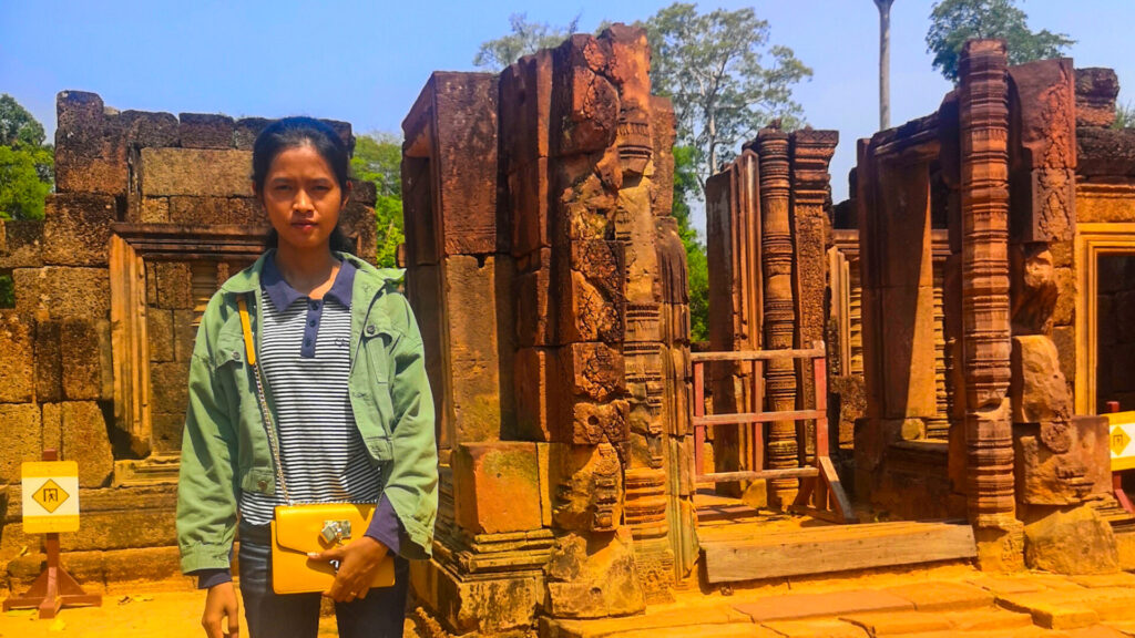 ប្រាសាទបន្ទាយស្រី (តំបន់ប្រាសាទដទៃទៀត) ខេត្តសៀមរាប 13 ប្រាសាទបន្ទាយស្រី ៨